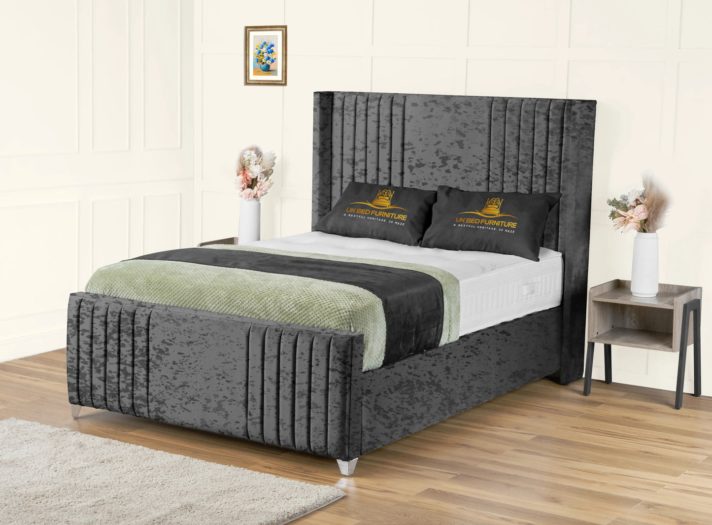 Elise lined winged Upholstered Bed