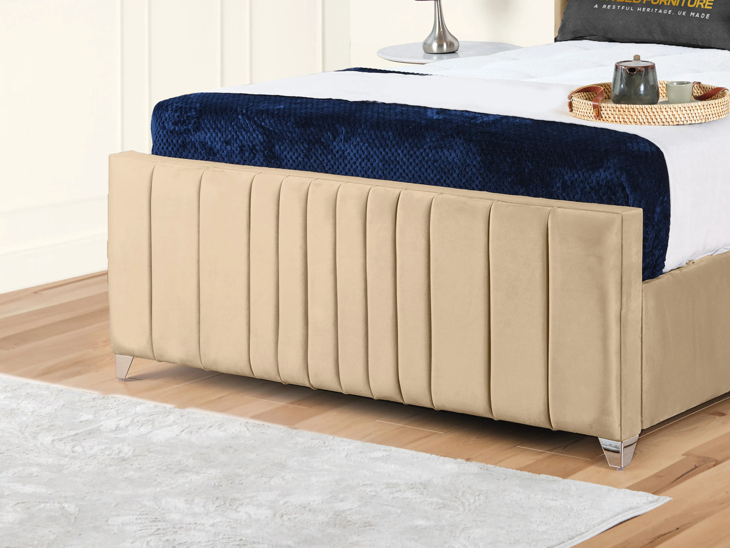 Valencia Lined Wings Upholstered Bed