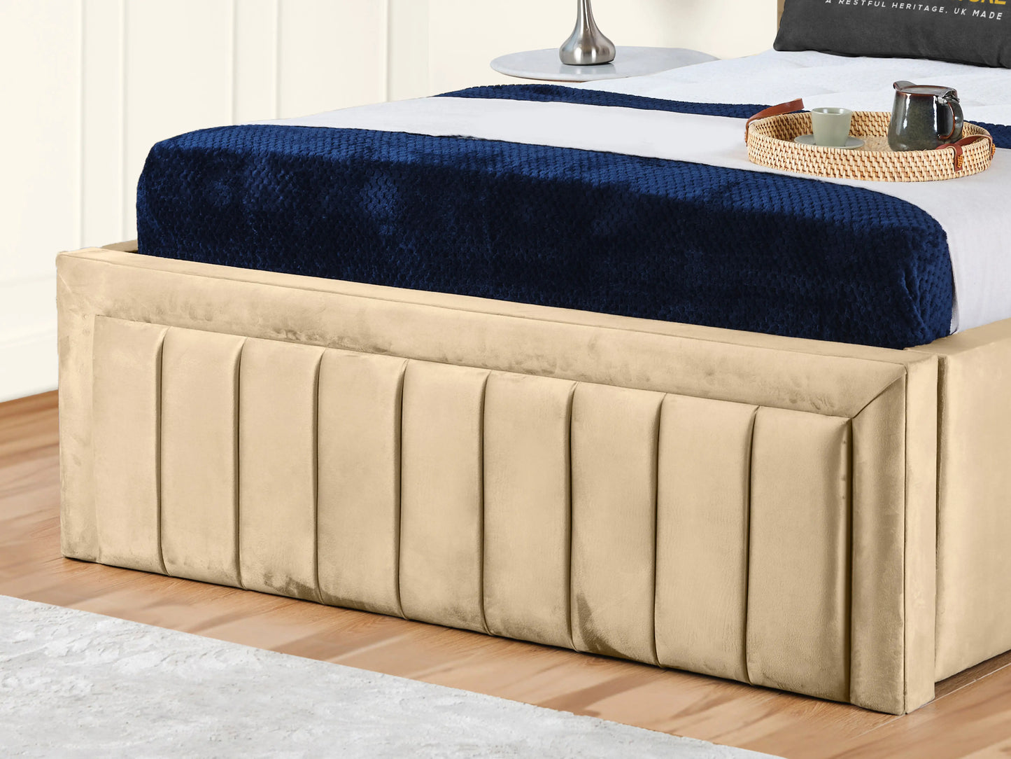 Grand panel Upholstered bed