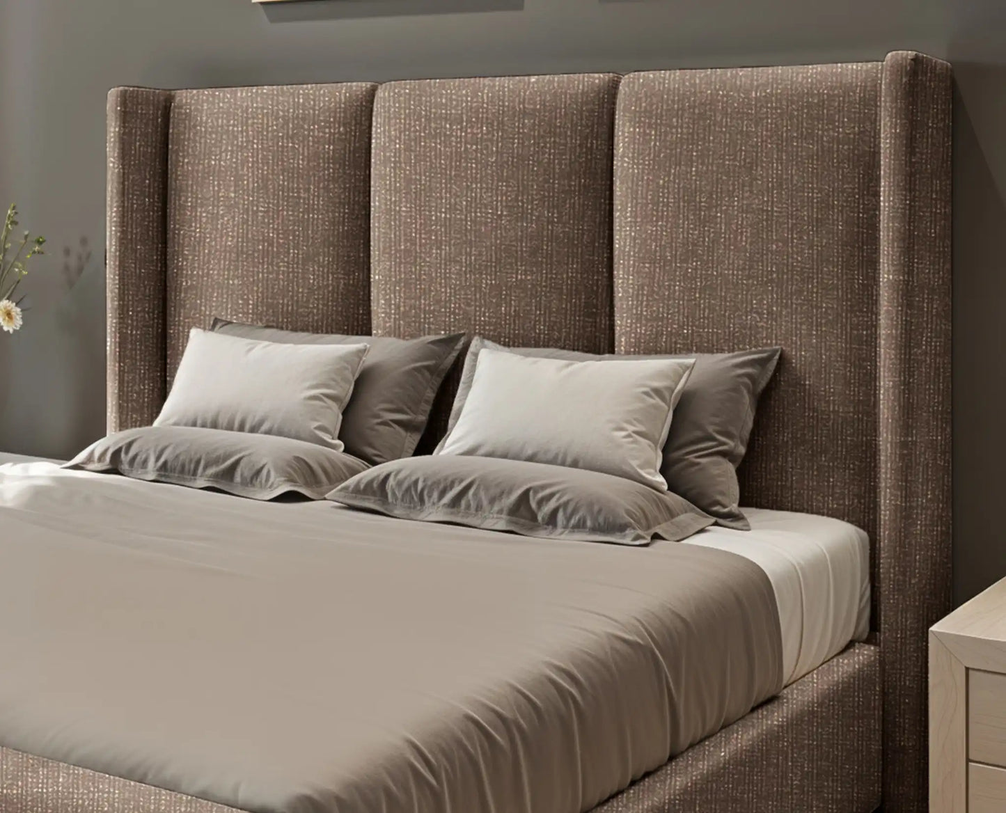Miami winged Upholstered Bed