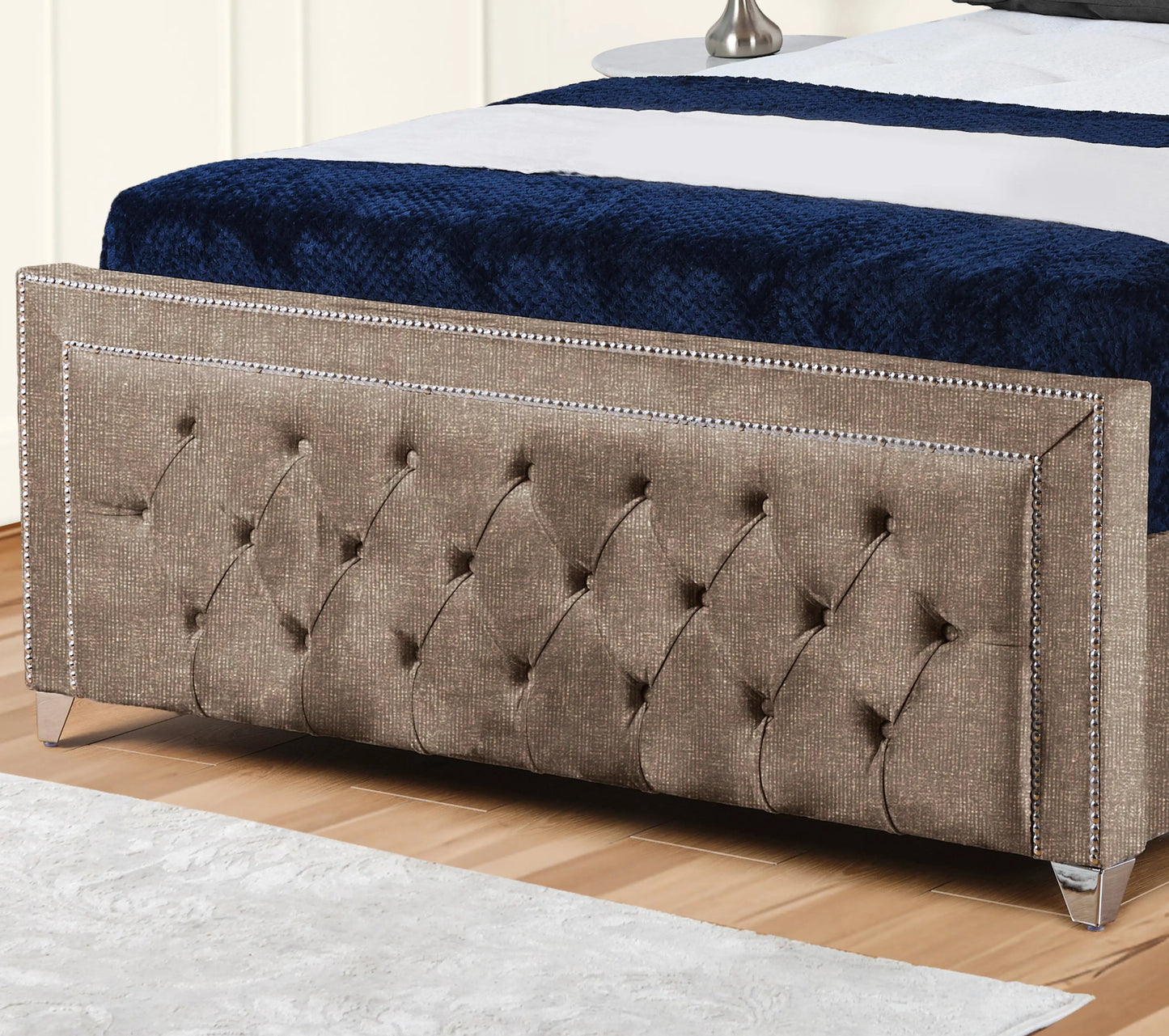 Hamilton Upholstered Bed