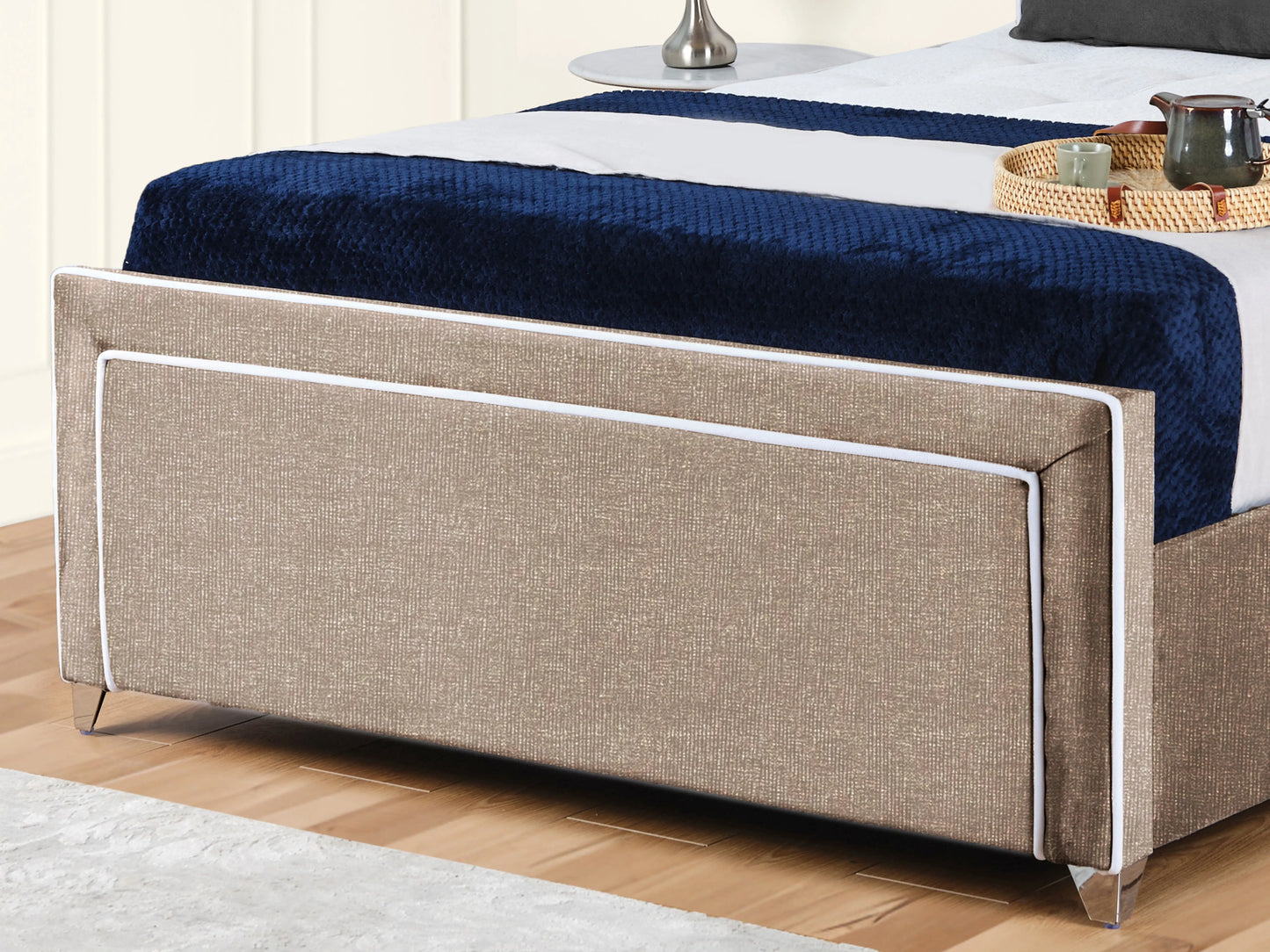 Ariana Upholstered Bed