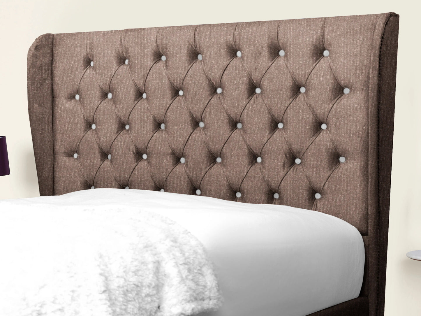 Miri Winged Upholstered Bed