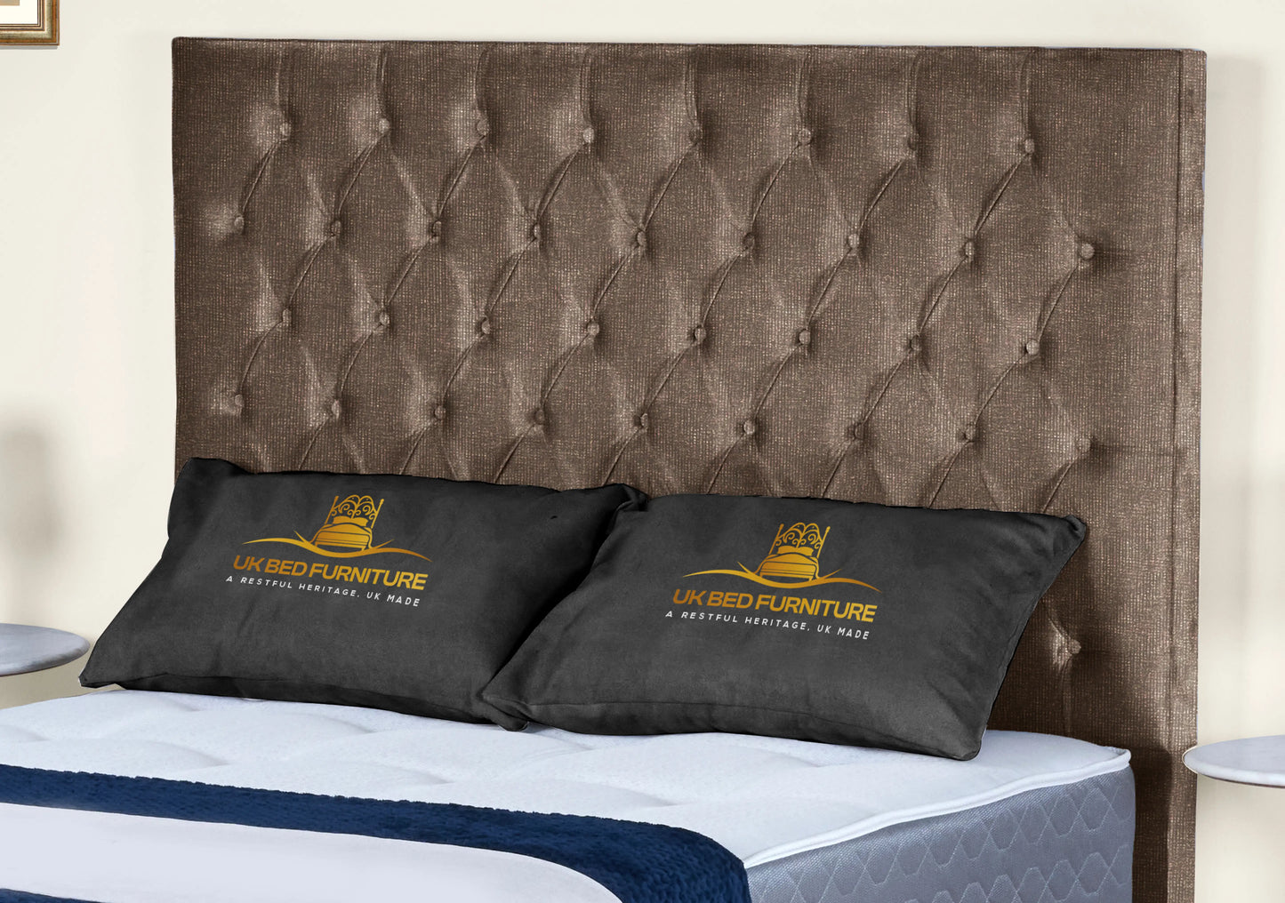 Florida Upholstered bed