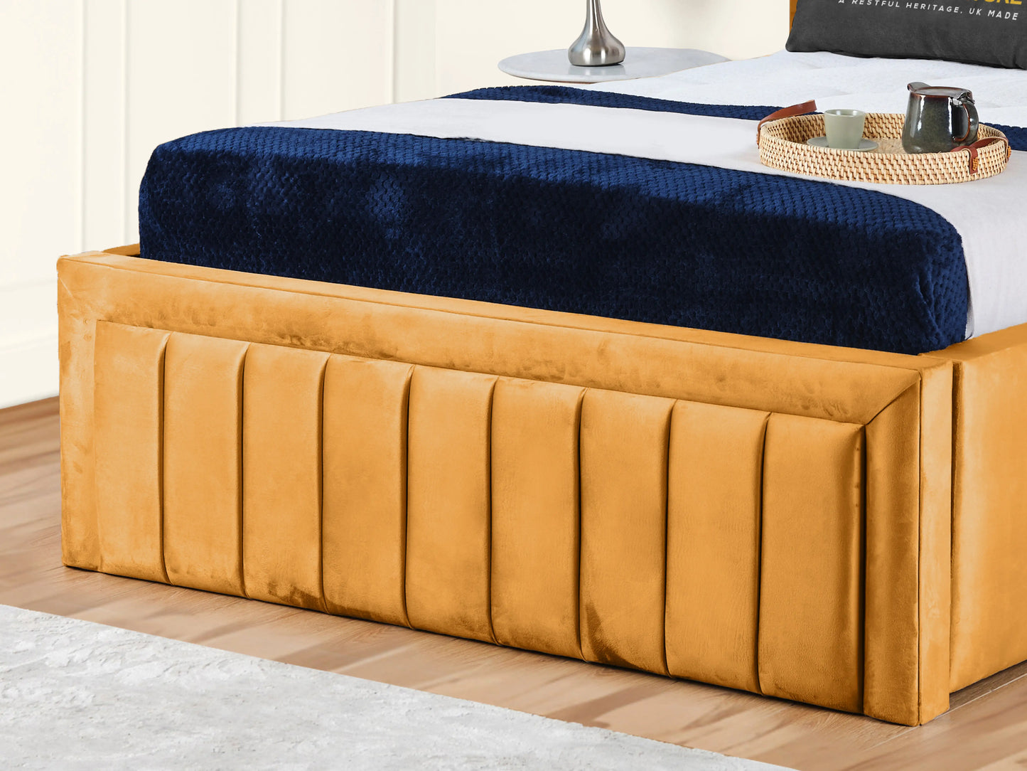 Grand panel Upholstered bed