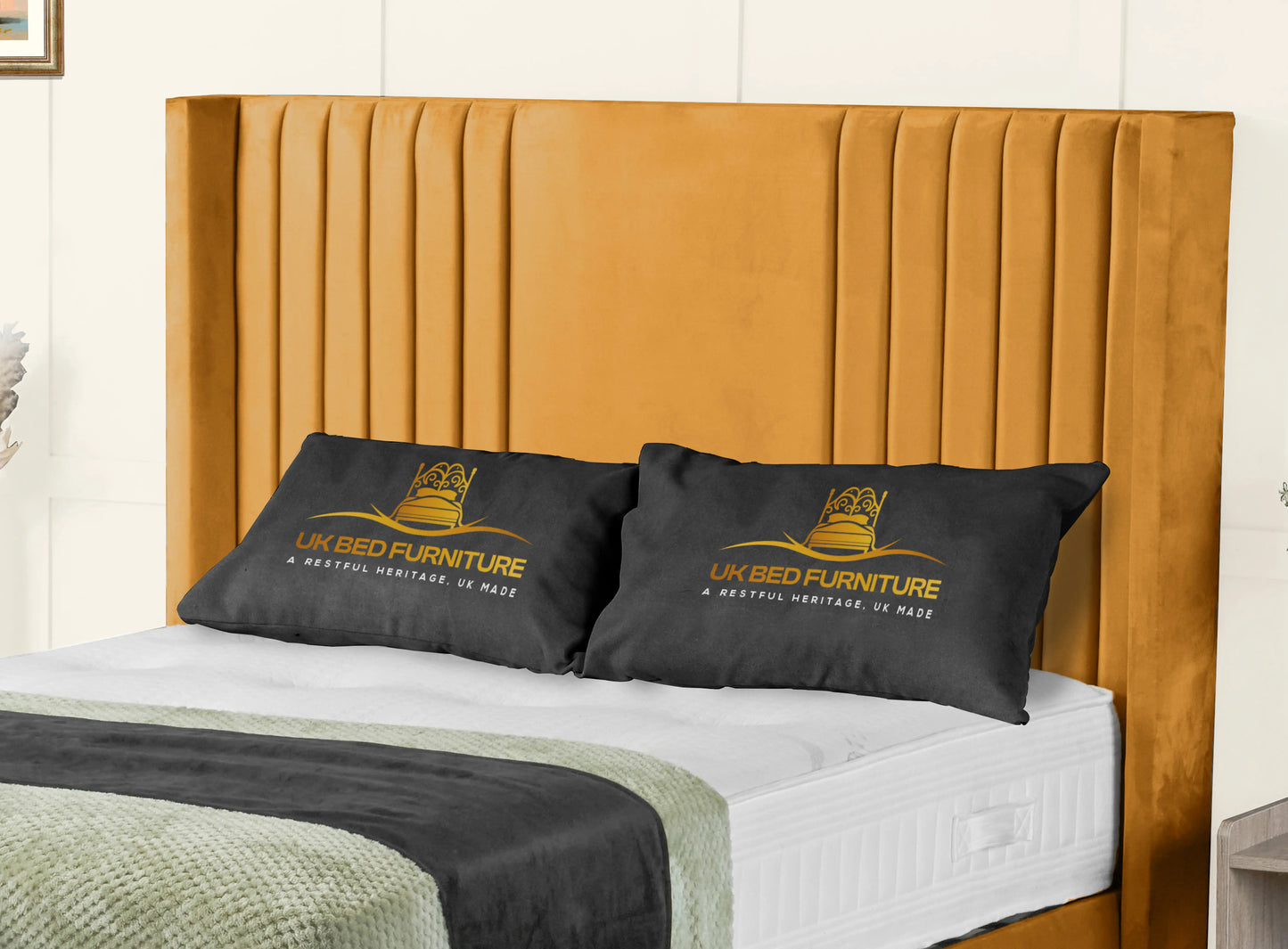 Elise lined winged Upholstered Bed
