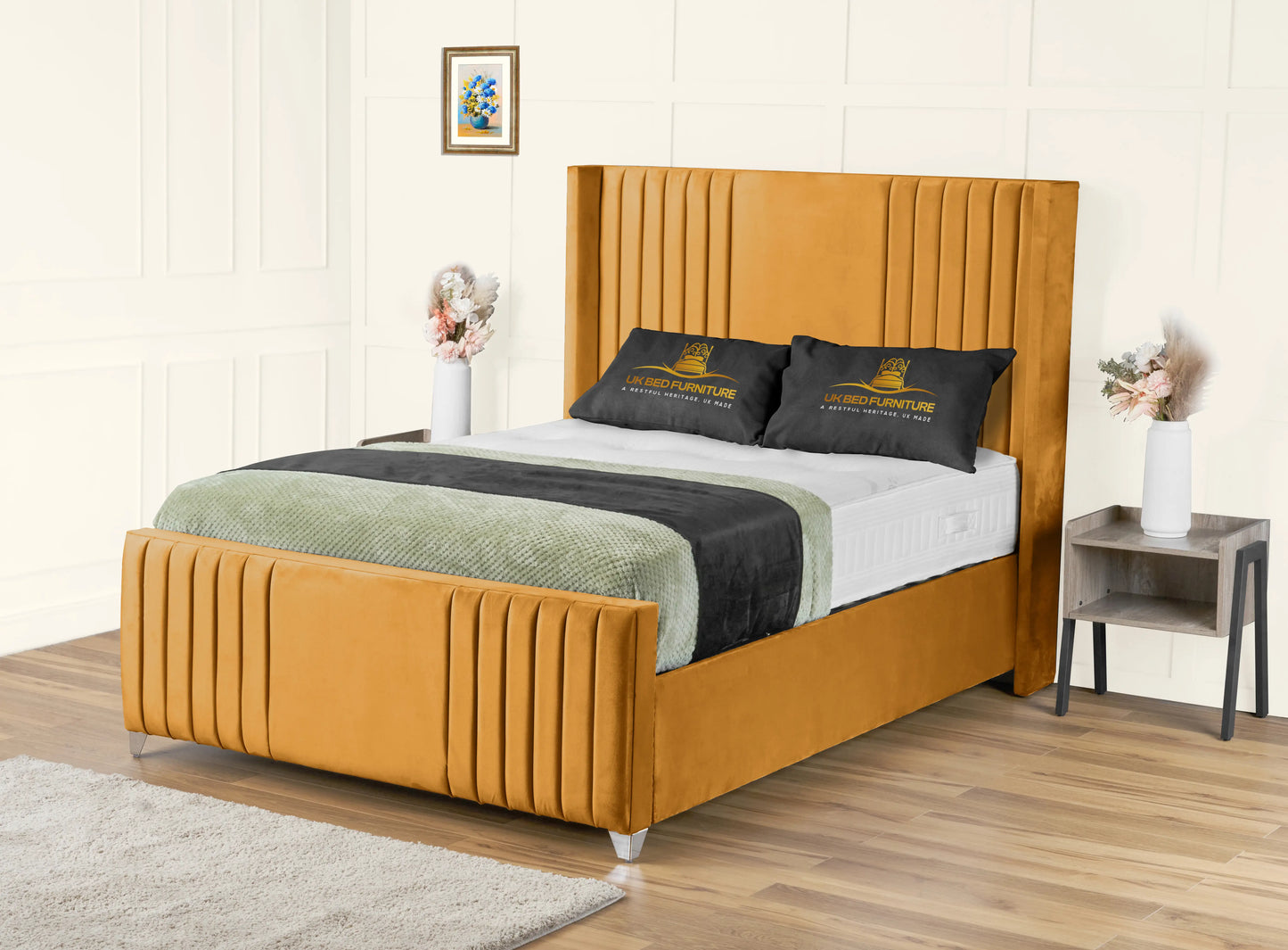 Elise lined winged Upholstered Bed
