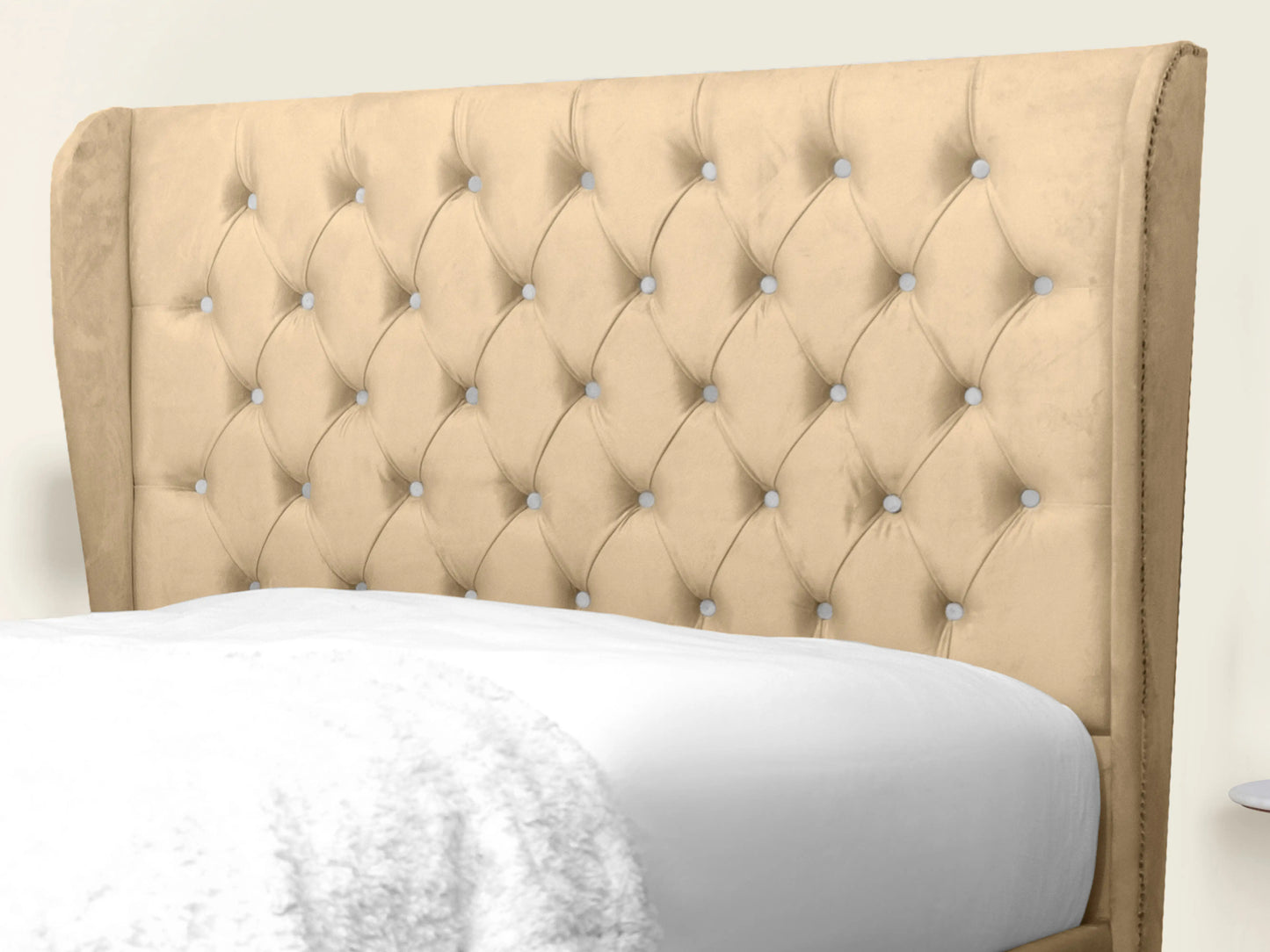 Miri Winged Upholstered Bed
