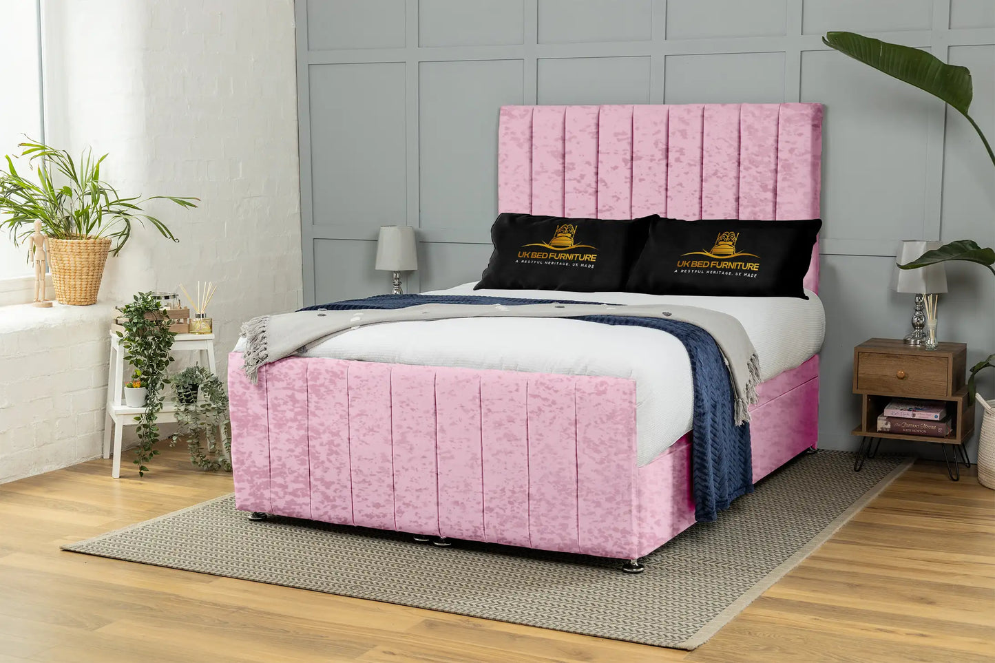 Venetian Ottoman Bed