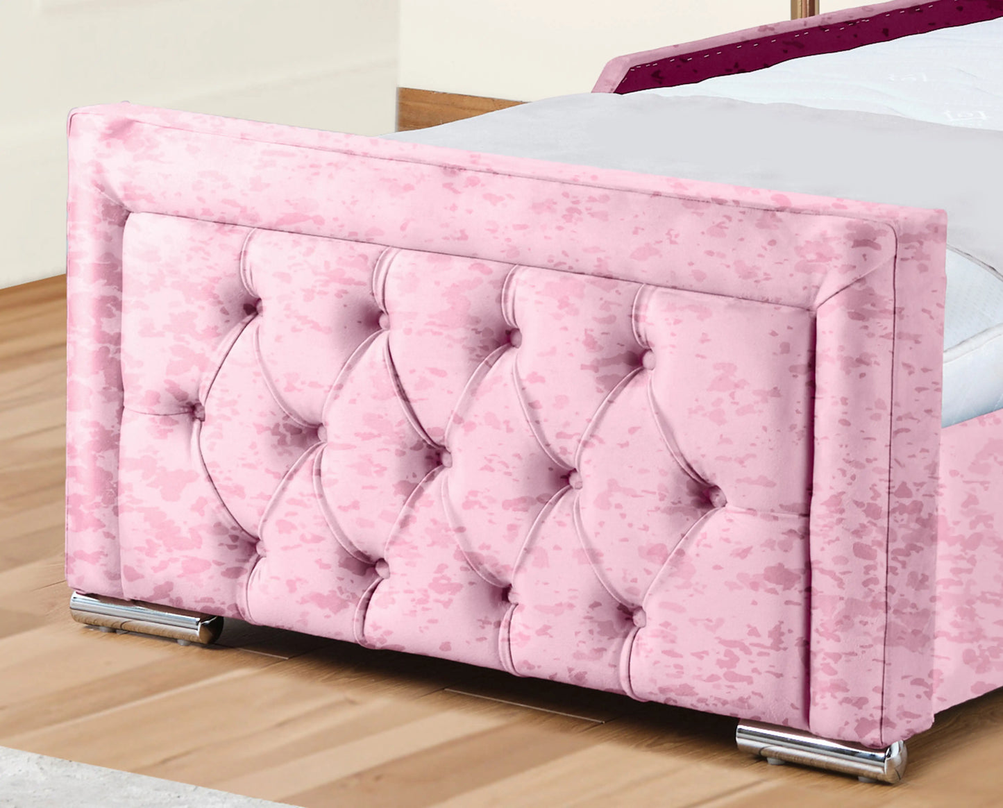 Noha Upholstered Bed