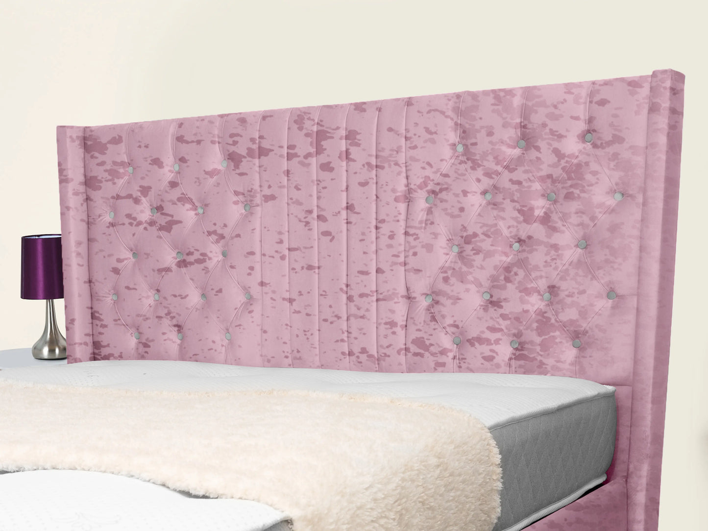 Middleton Winged Upholstered Bed