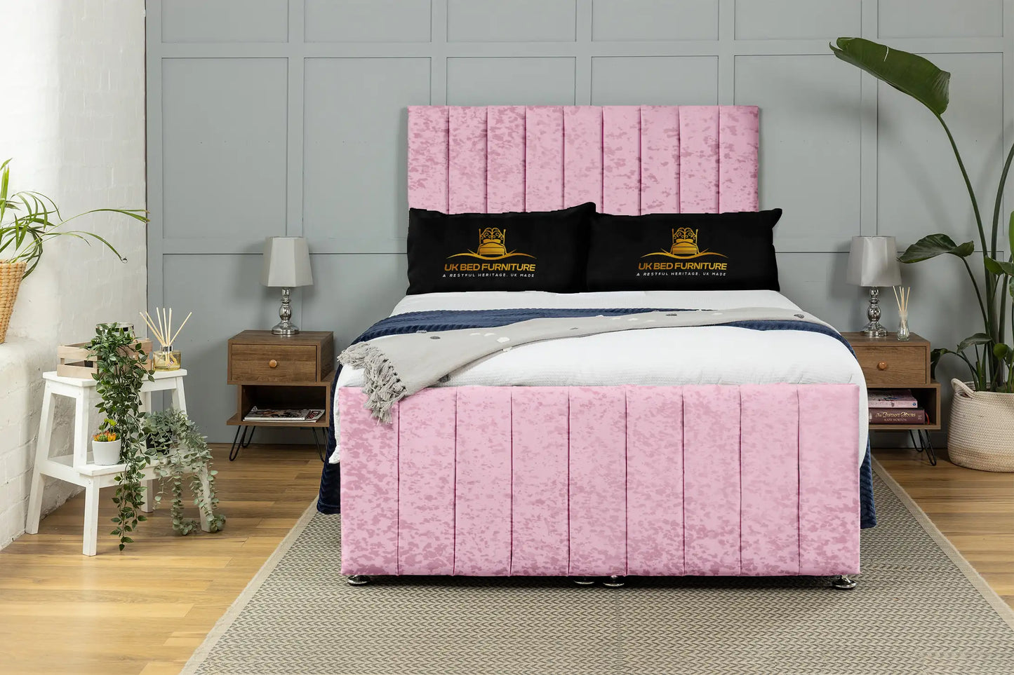 Venetian Ottoman Bed