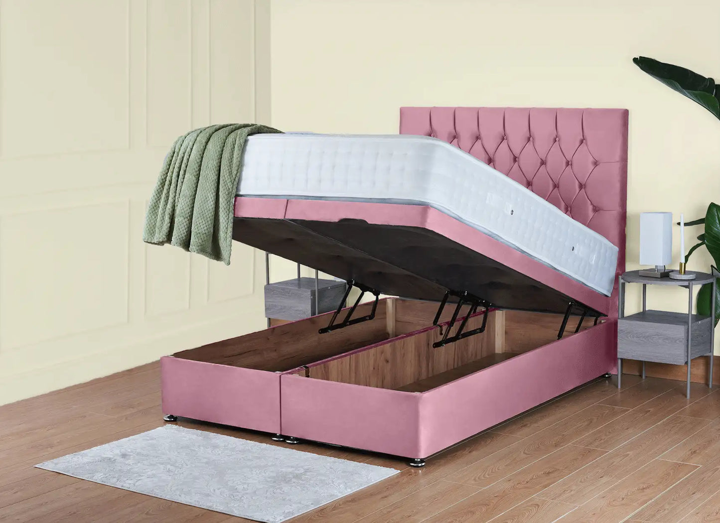 Montreal Ottoman Bed