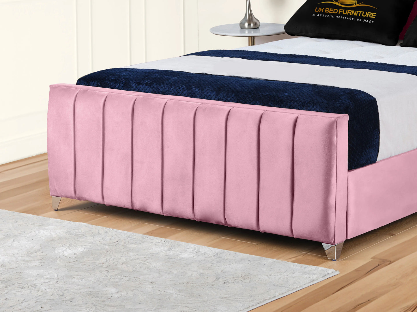 Lisburn Upholstered bed