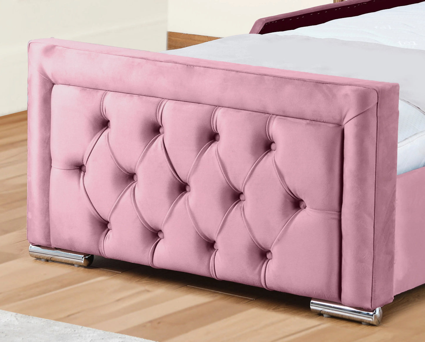 Noha Upholstered Bed