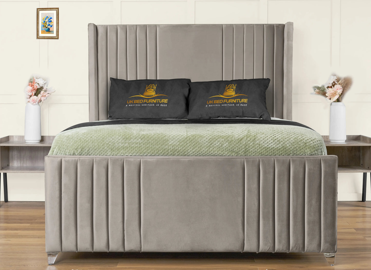 Elise lined winged Upholstered Bed