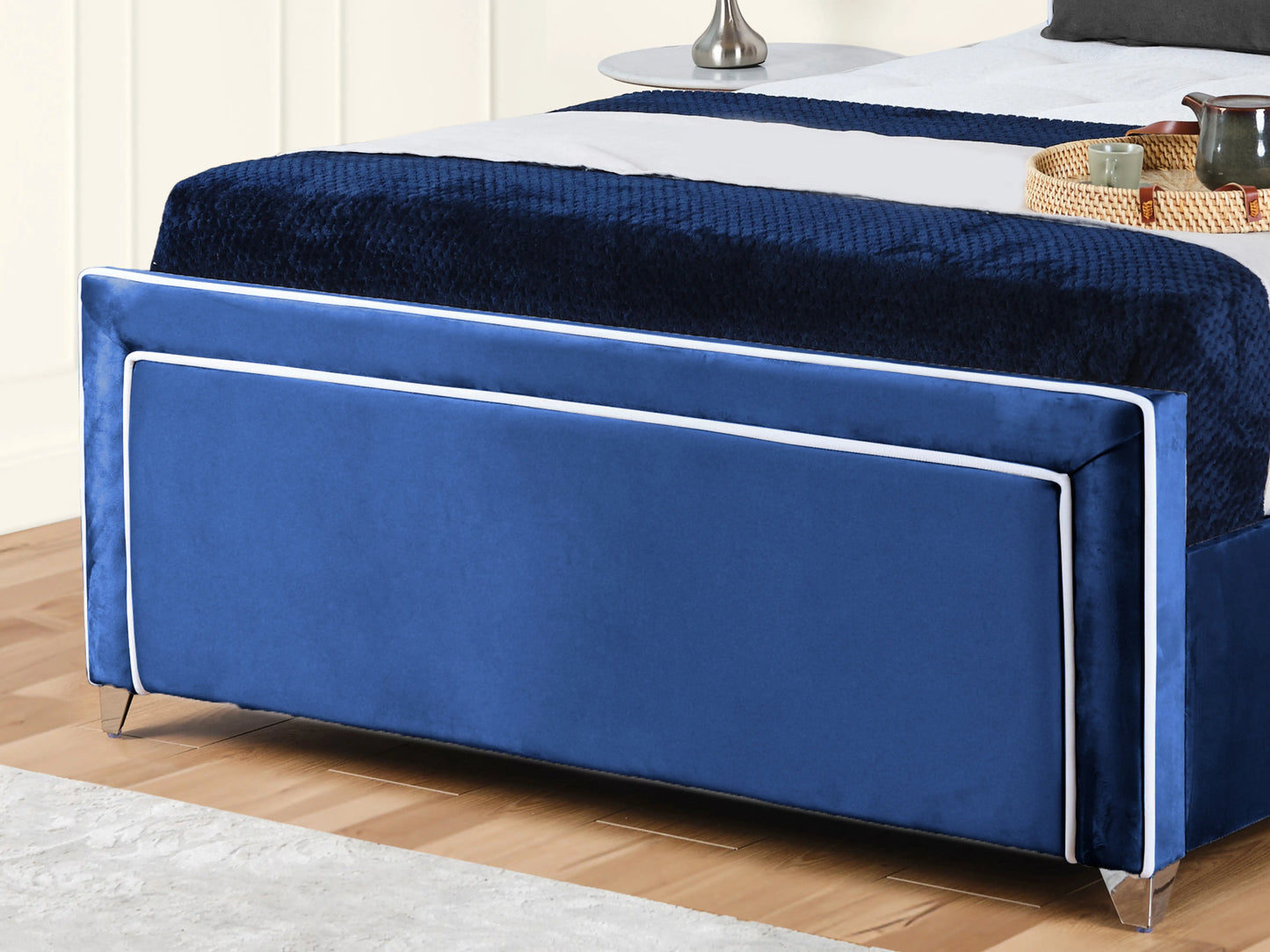 Ariana Upholstered Bed