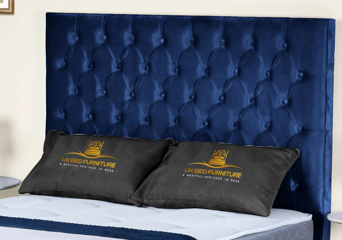 Florida Upholstered bed