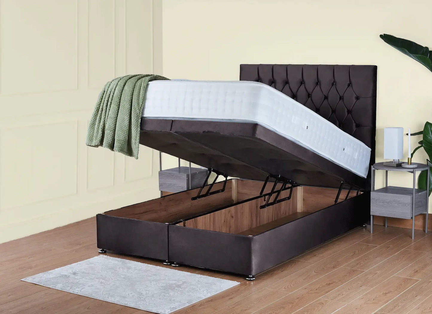 Montreal Ottoman Bed