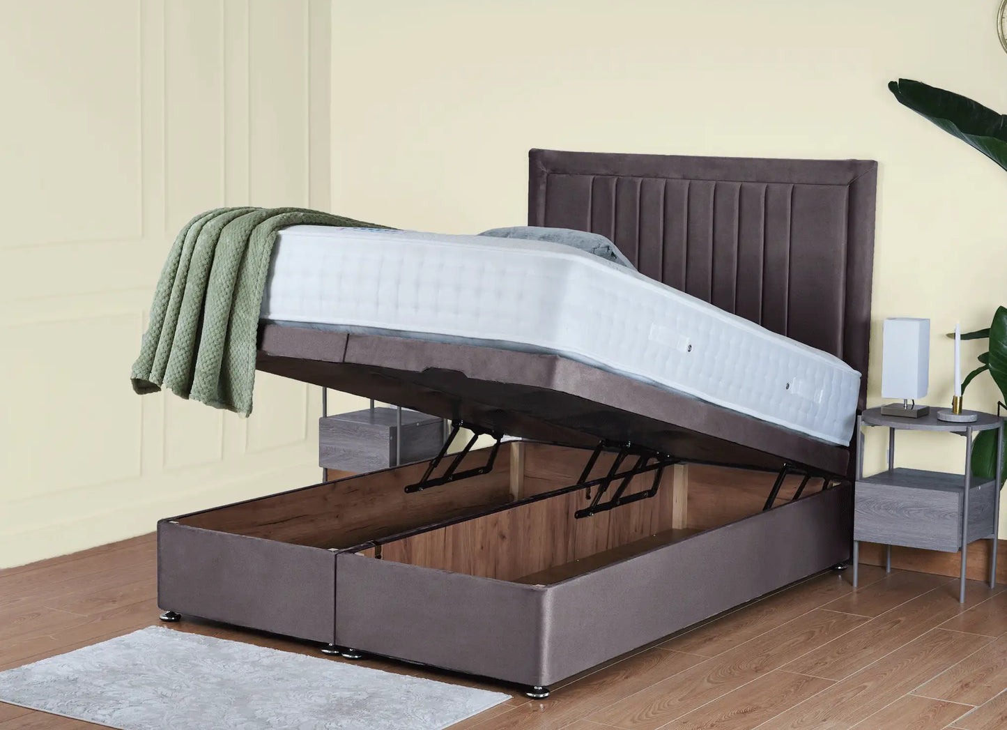 Windsor Ottoman Bed