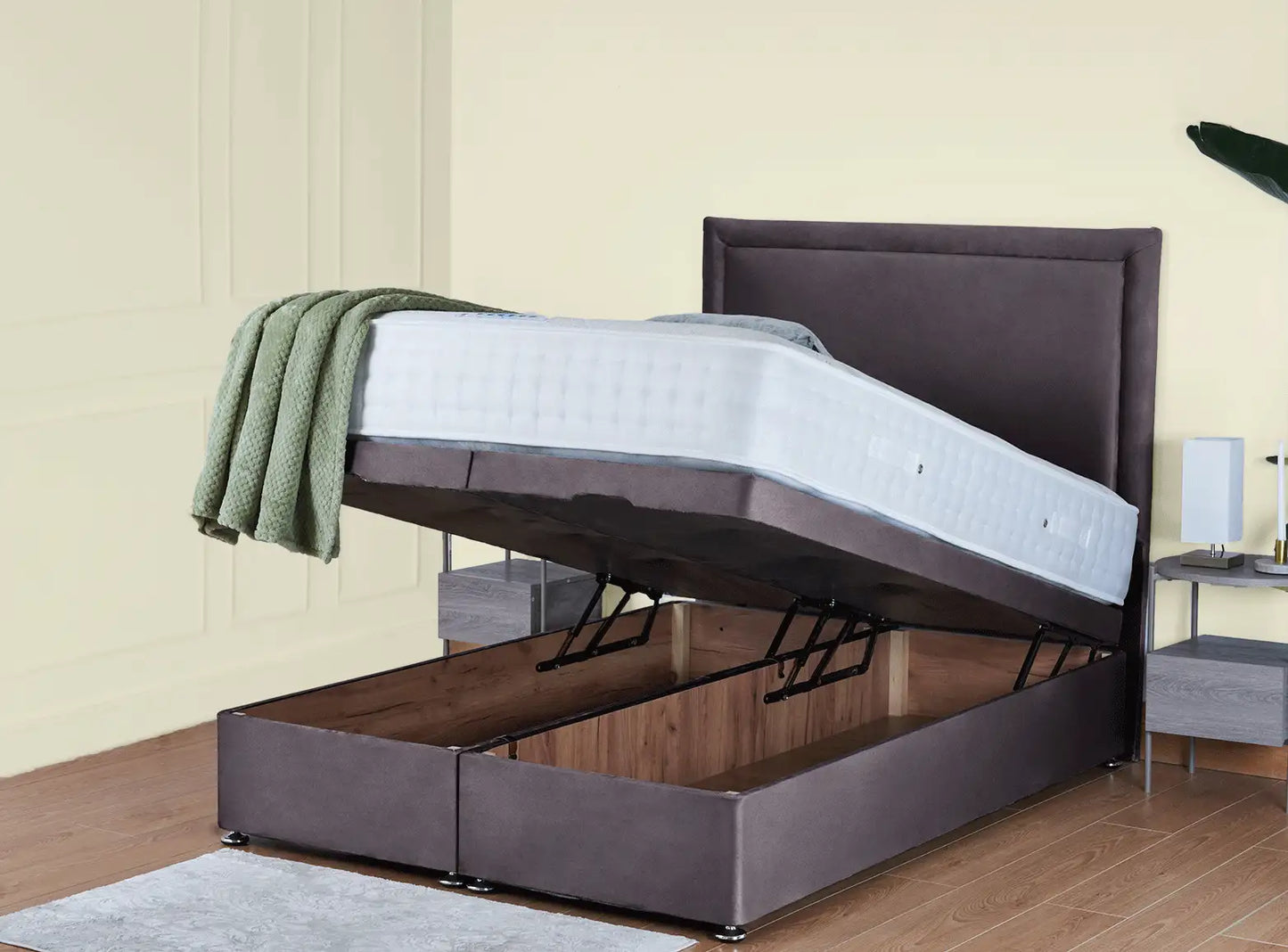 Hanover Ottoman Bed
