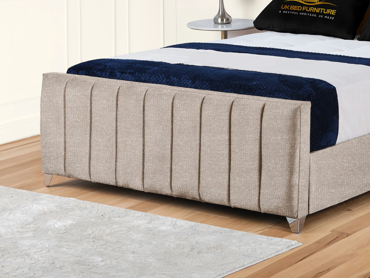 Lisburn Upholstered bed
