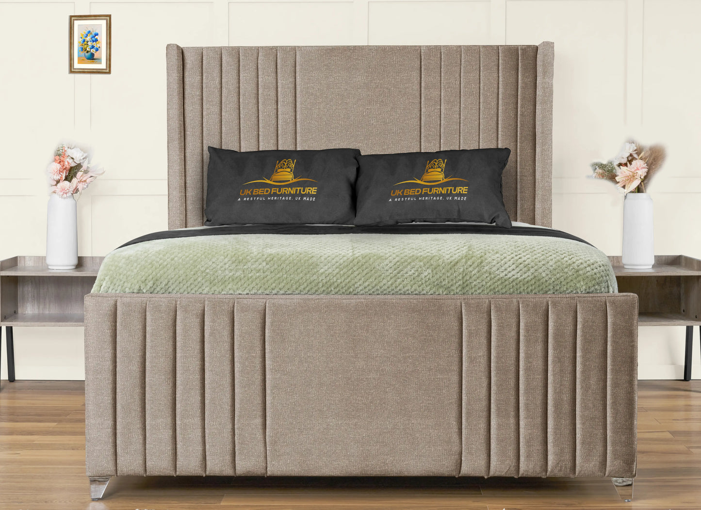 Elise lined winged Upholstered Bed