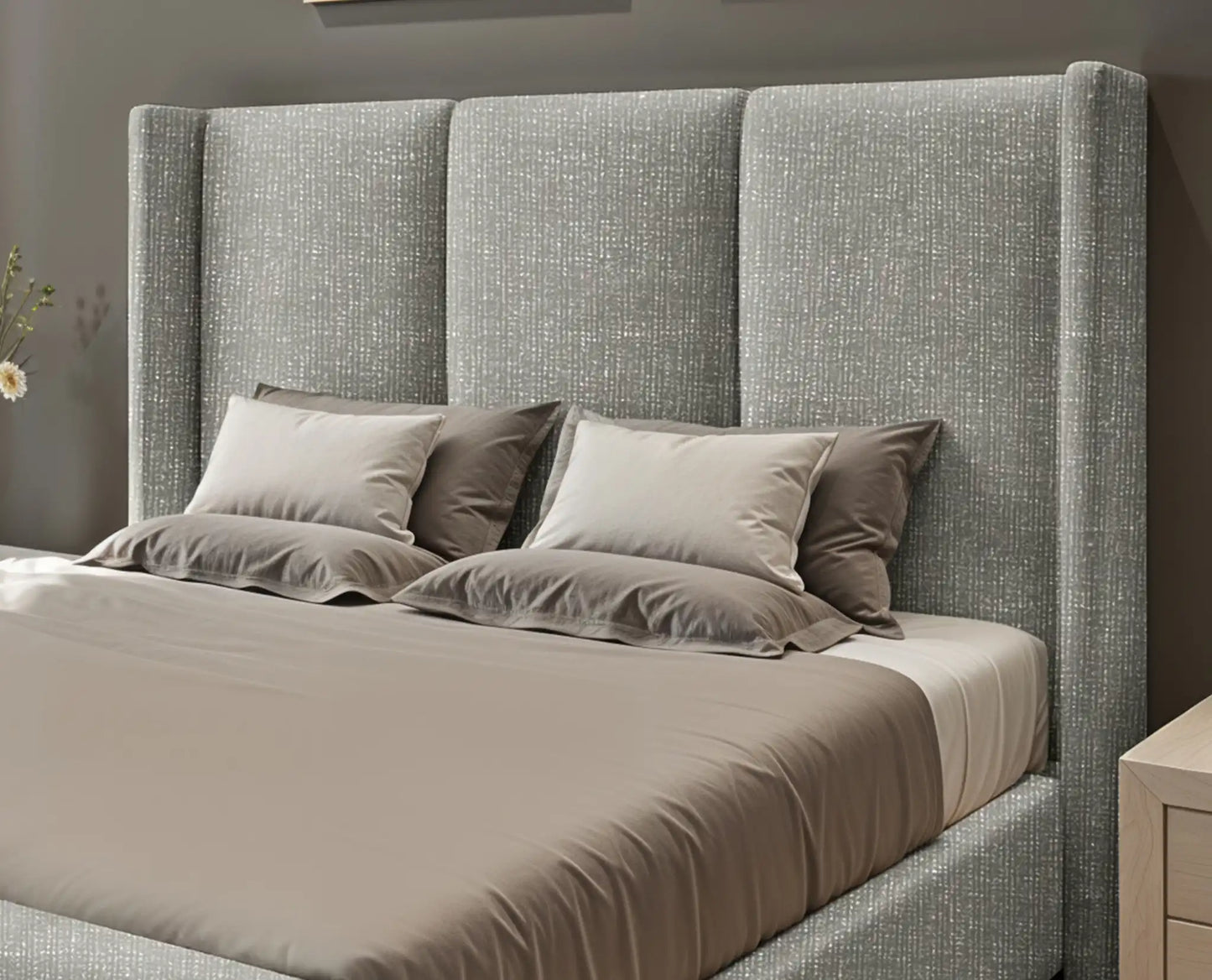 Miami winged Upholstered Bed