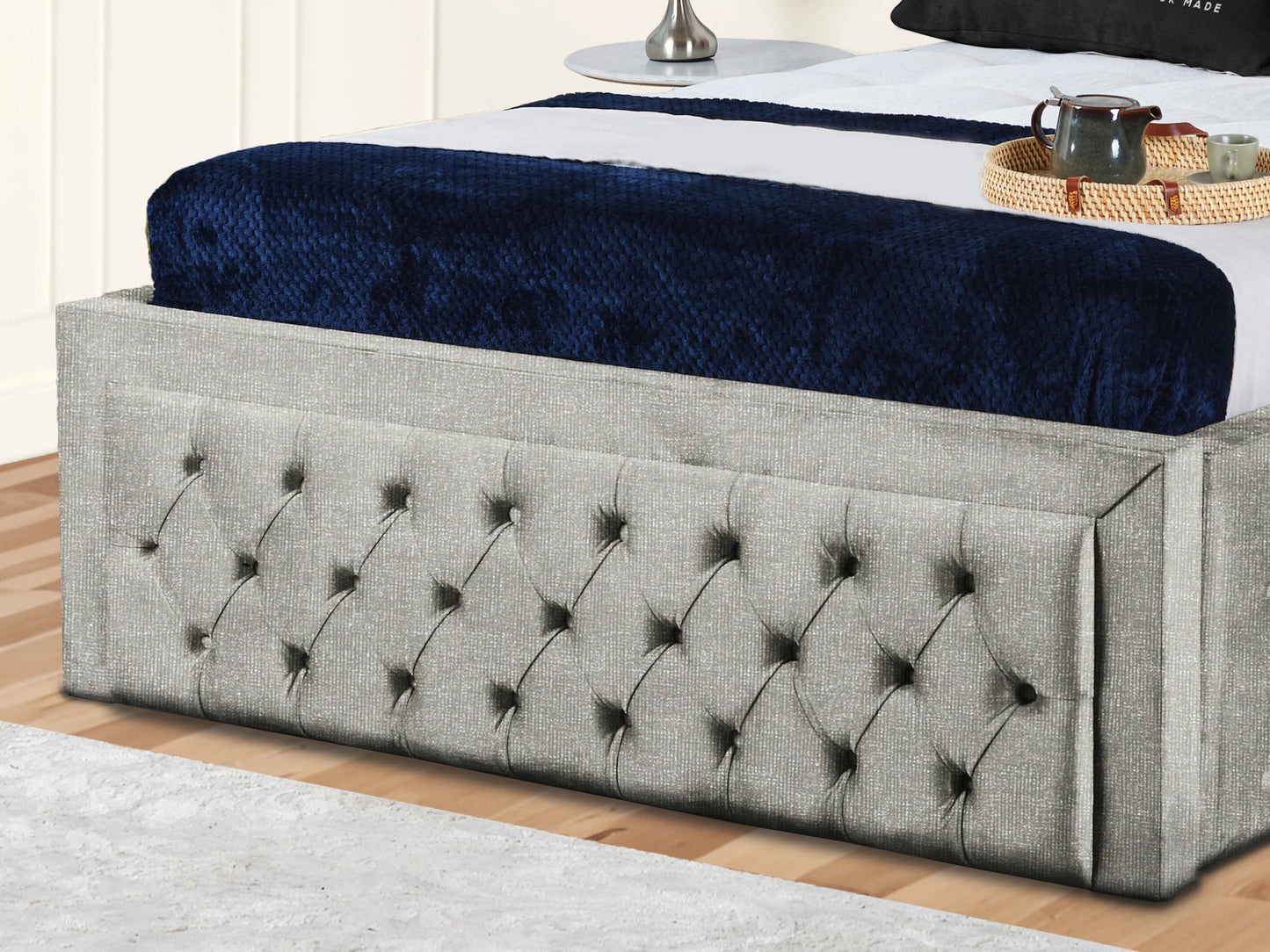 Kiya Upholstered Bed