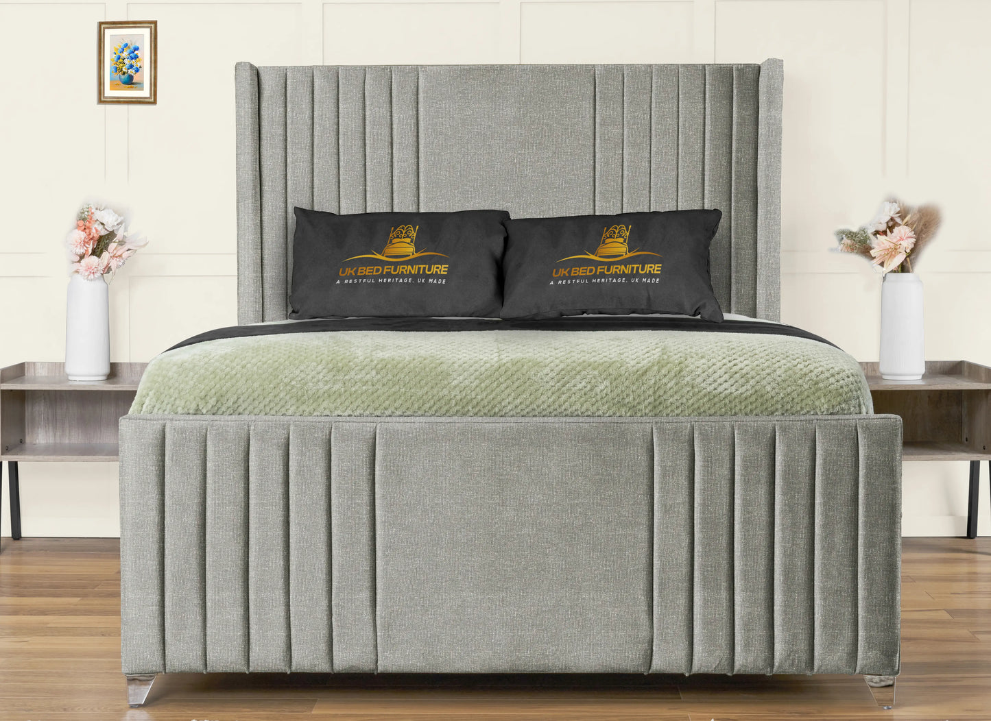 Elise lined winged Upholstered Bed