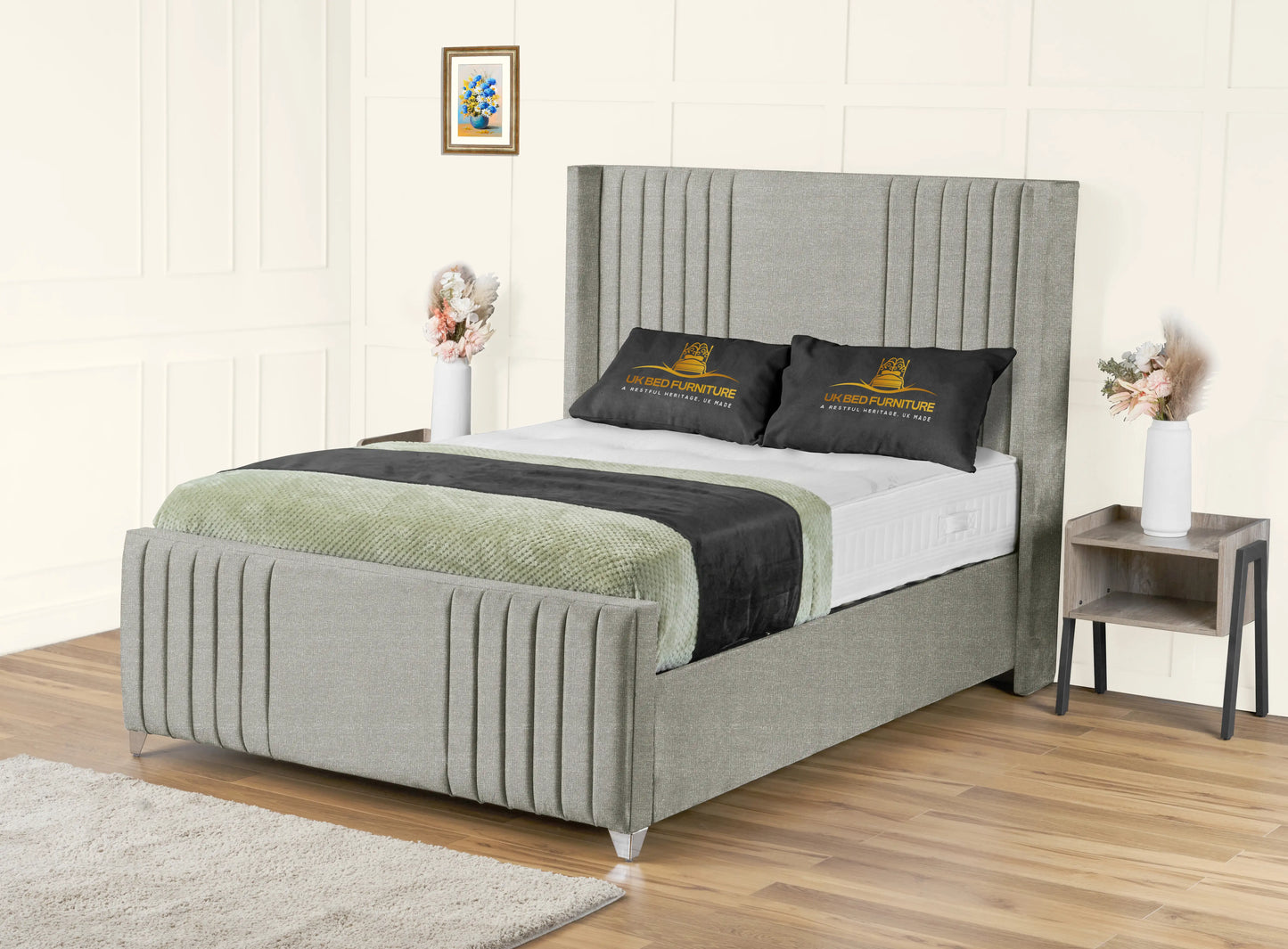 Elise lined winged Upholstered Bed