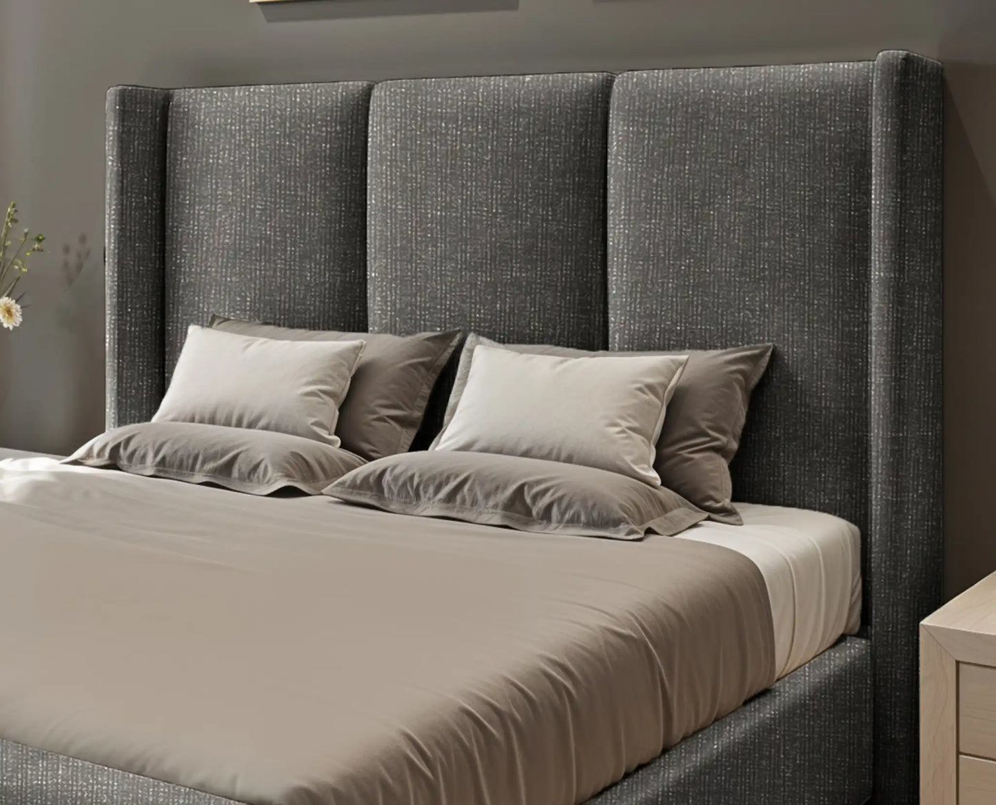 Miami winged Upholstered Bed
