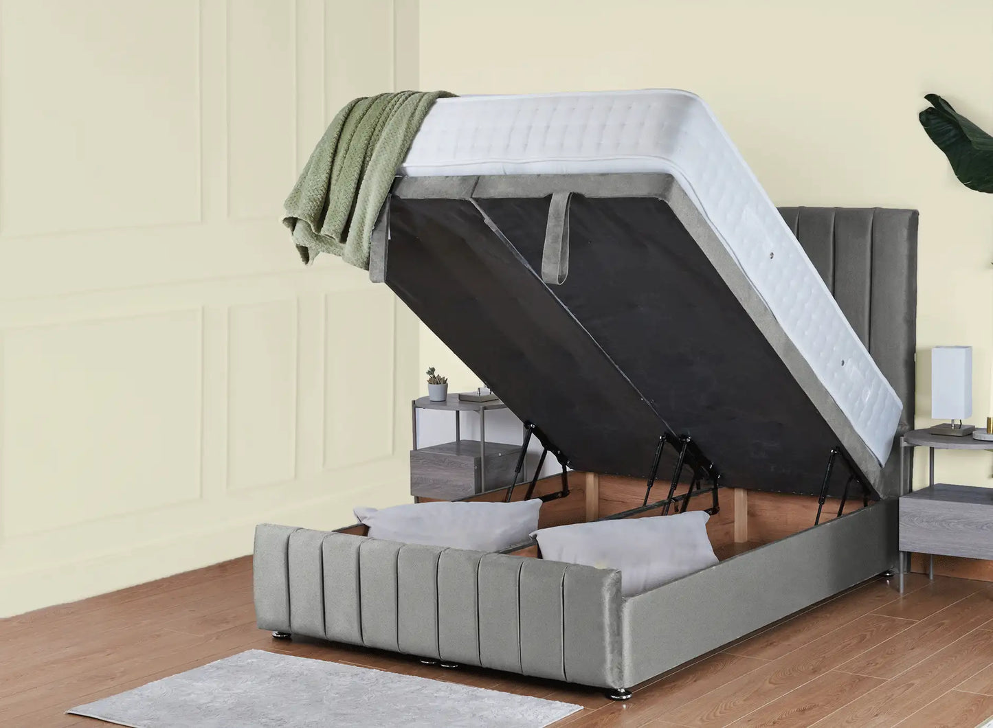 Hamilton Ottoman Bed