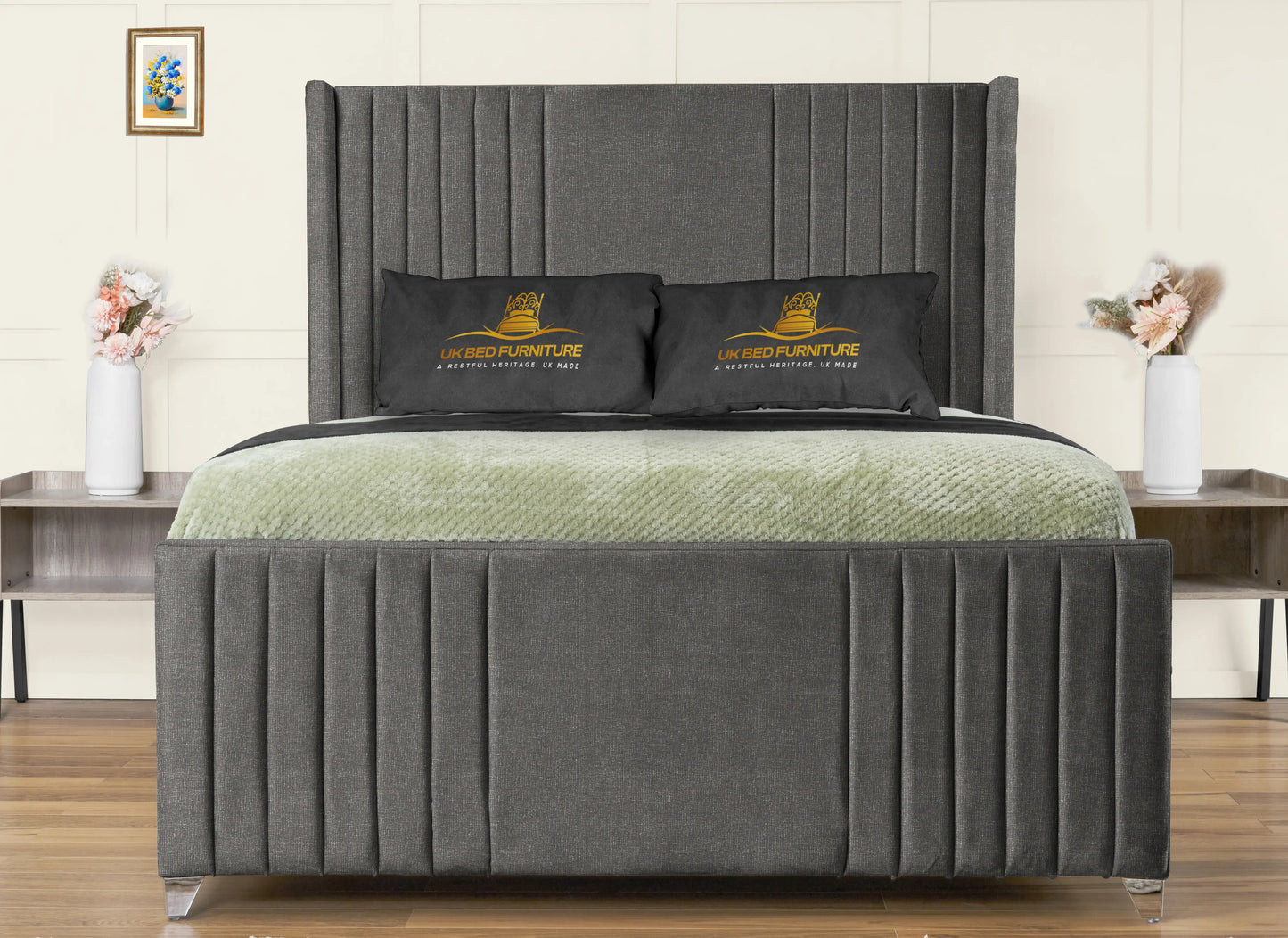 Elise lined winged Upholstered Bed