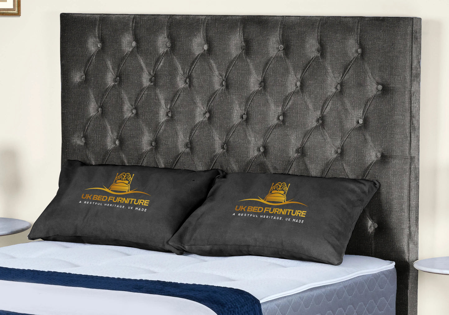 Florida Upholstered bed