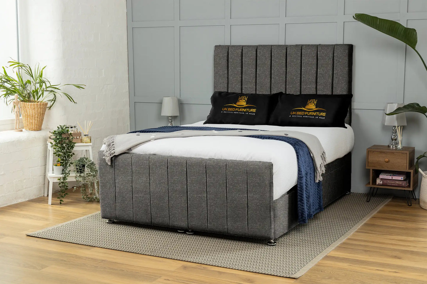 Venetian Ottoman Bed