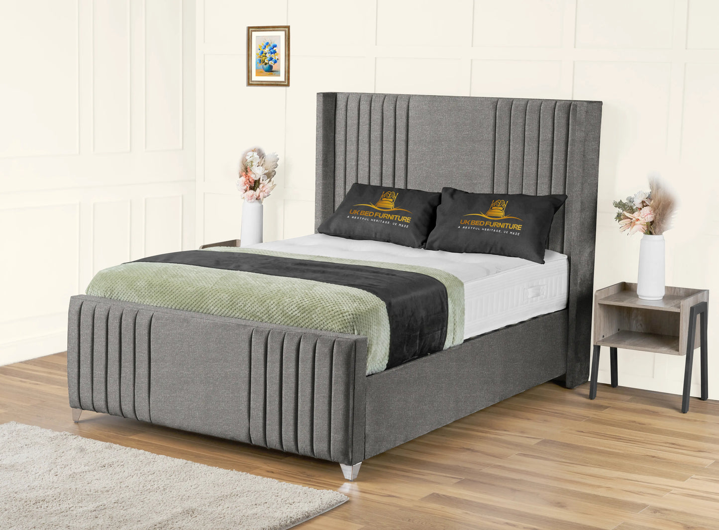 Elise lined winged Upholstered Bed