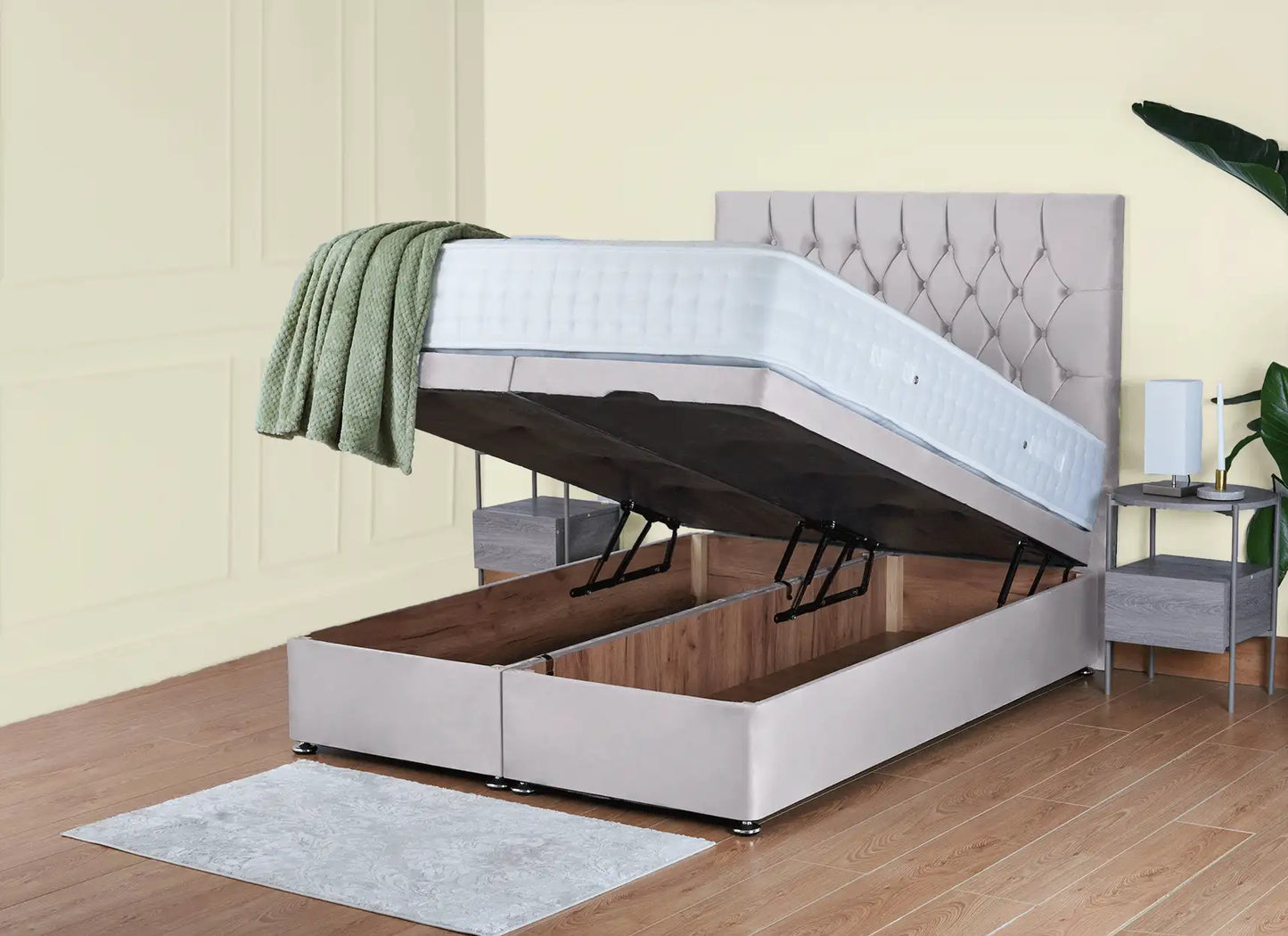 Montreal Ottoman Bed