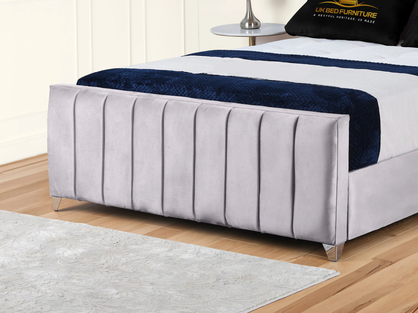 Lisburn Upholstered bed