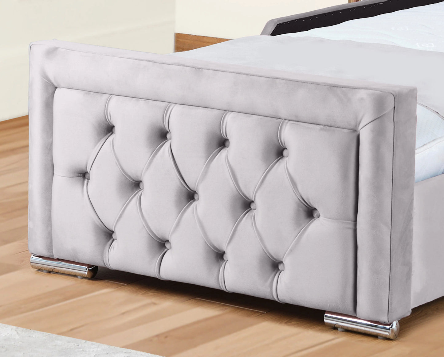 Noha Upholstered Bed