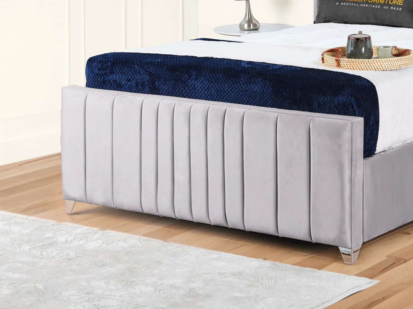 Valencia Lined Wings Upholstered Bed