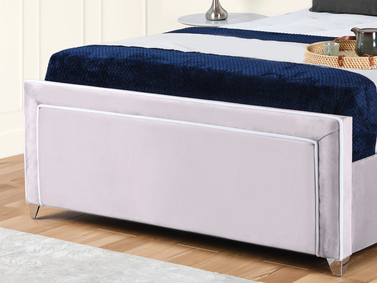 Ariana Upholstered Bed