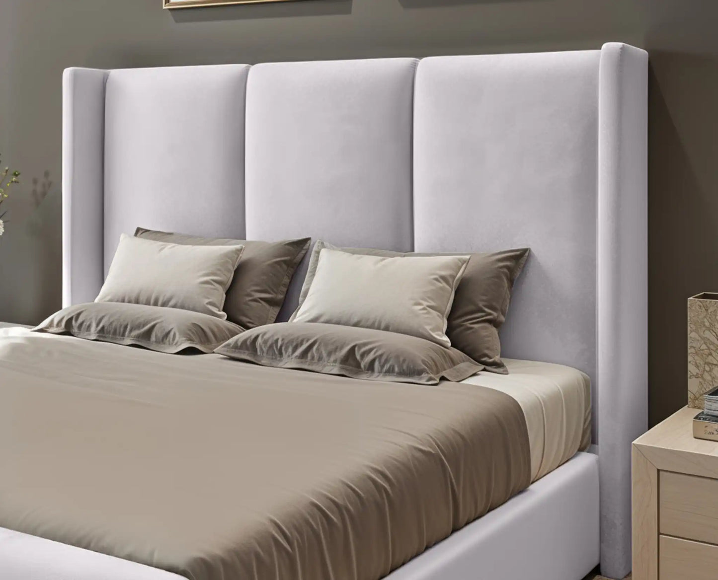 Miami winged Upholstered Bed