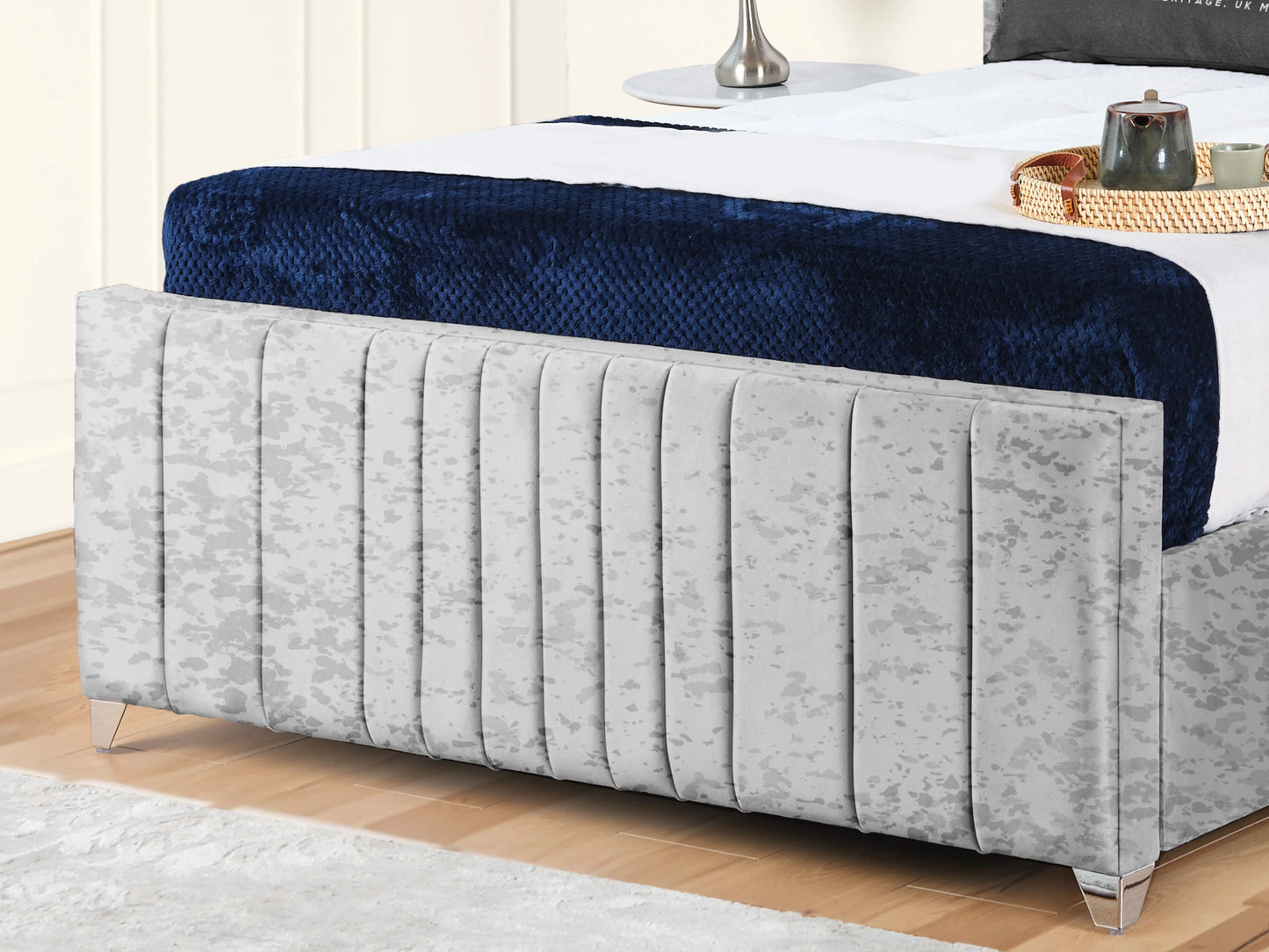 Valencia Lined Wings Upholstered Bed