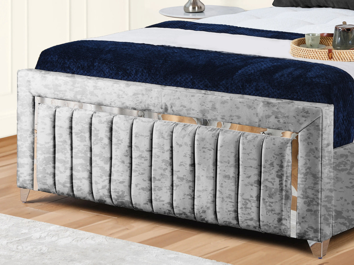 Elizabeth Upholstered Bed