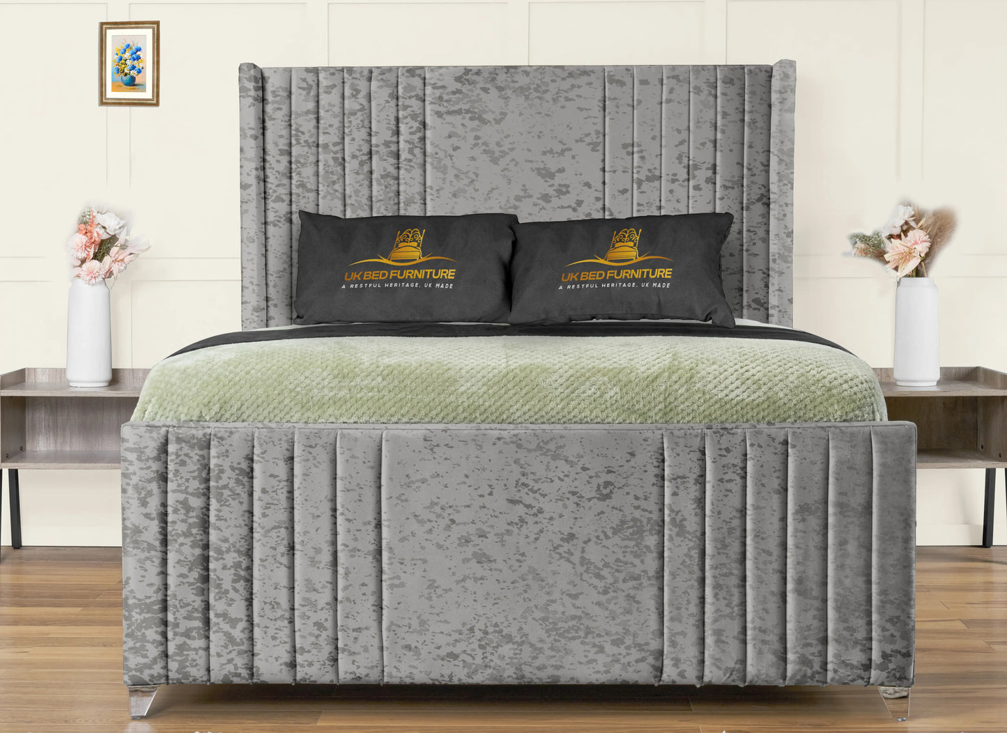 Elise lined winged Upholstered Bed