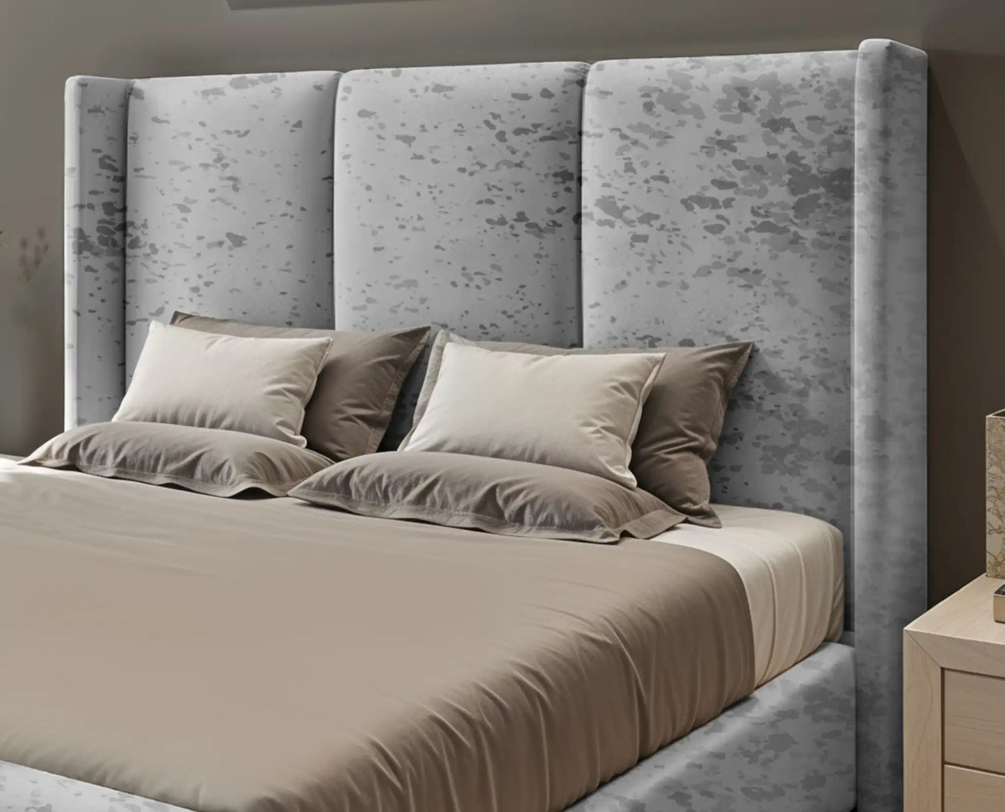 Miami winged Upholstered Bed