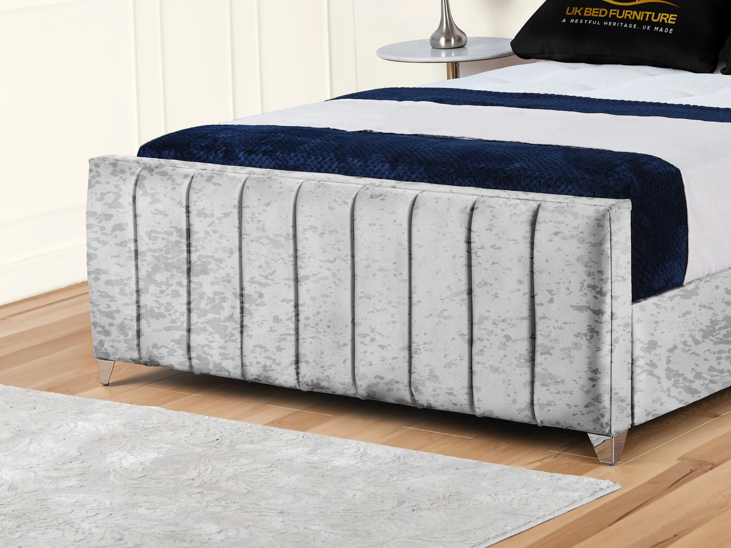 Lisburn Upholstered bed