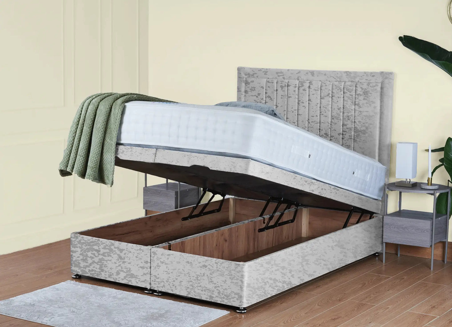 Windsor Ottoman Bed