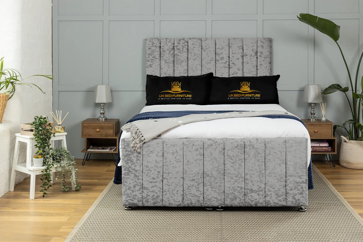 Venetian Ottoman Bed